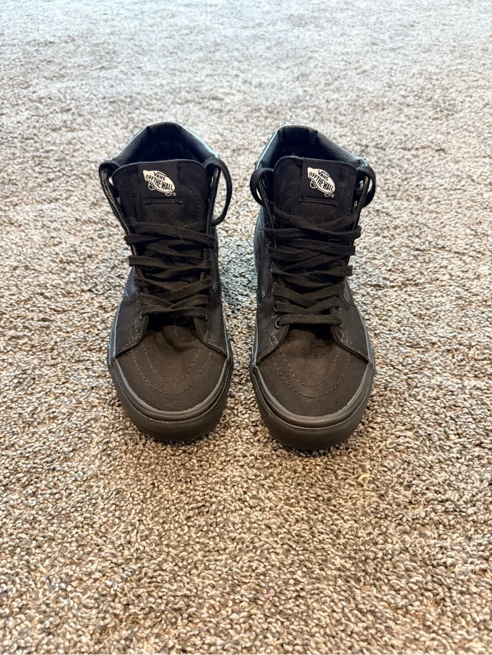 Size 7M/8.5W - Vans Black High-Top Sk8-Hi Sneakers - VN000TS9BJ4